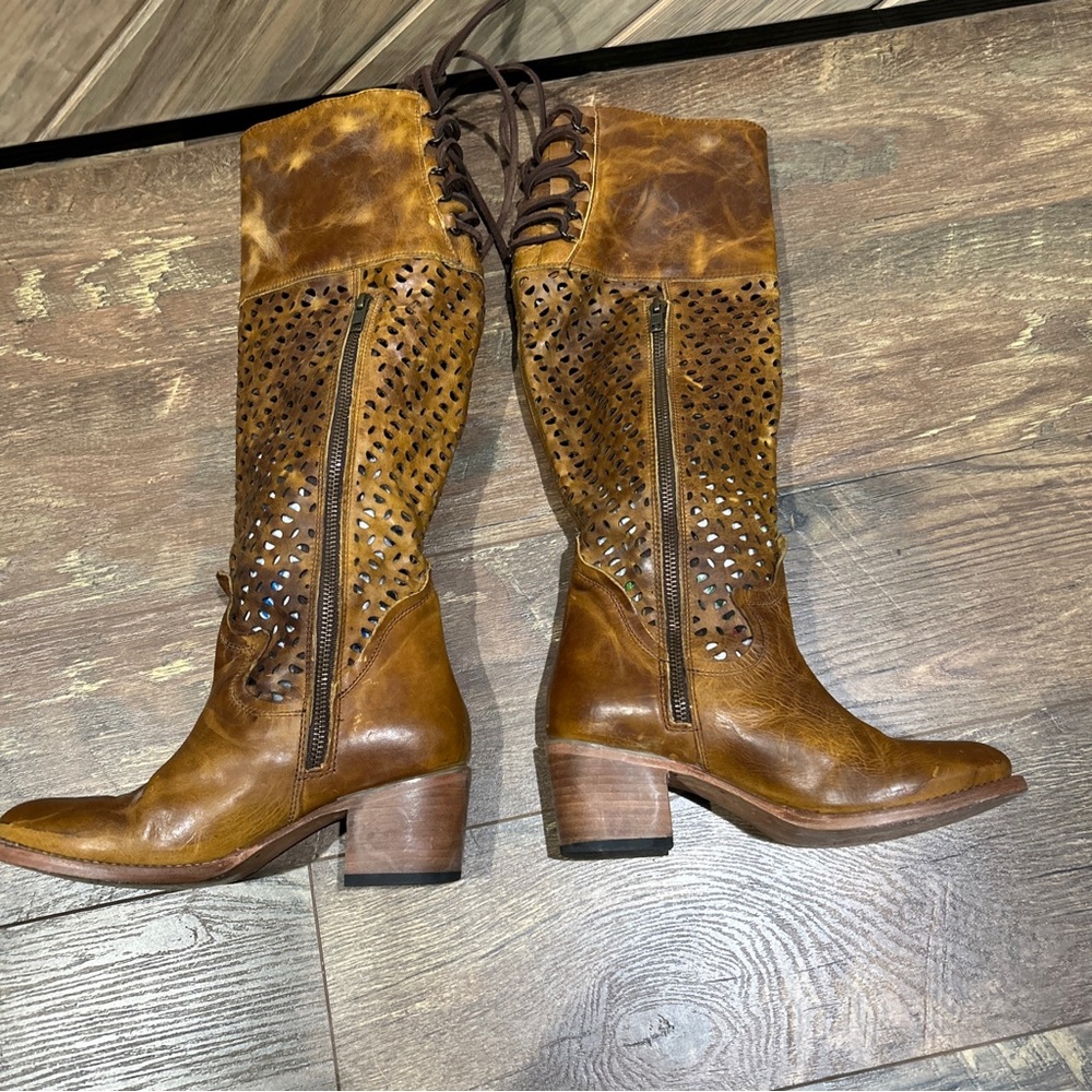 EUC FREEBIRD CREEK COGNAC LATTICEWORK CORSET LACED ZIPPER KNEE HIGH BOOTS - 7 - Picture 9 of 12